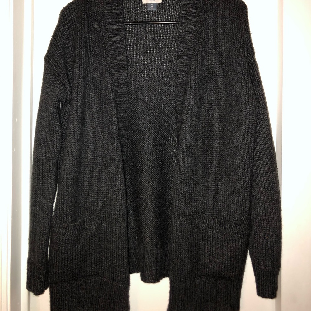 Stylish 2 pocket cardigan